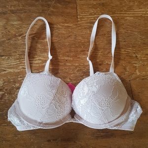 Light pink La Senza beyond sexy push up bra 32B